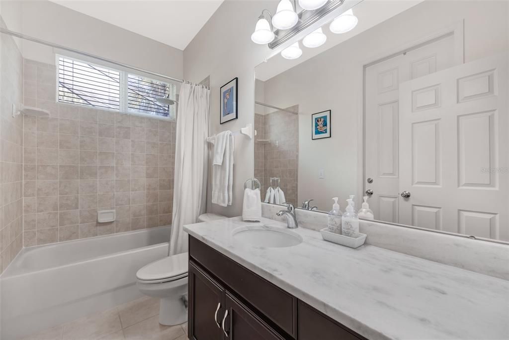 En Venta: $524,900 (4 camas, 3 baños, 2786 Pies cuadrados)