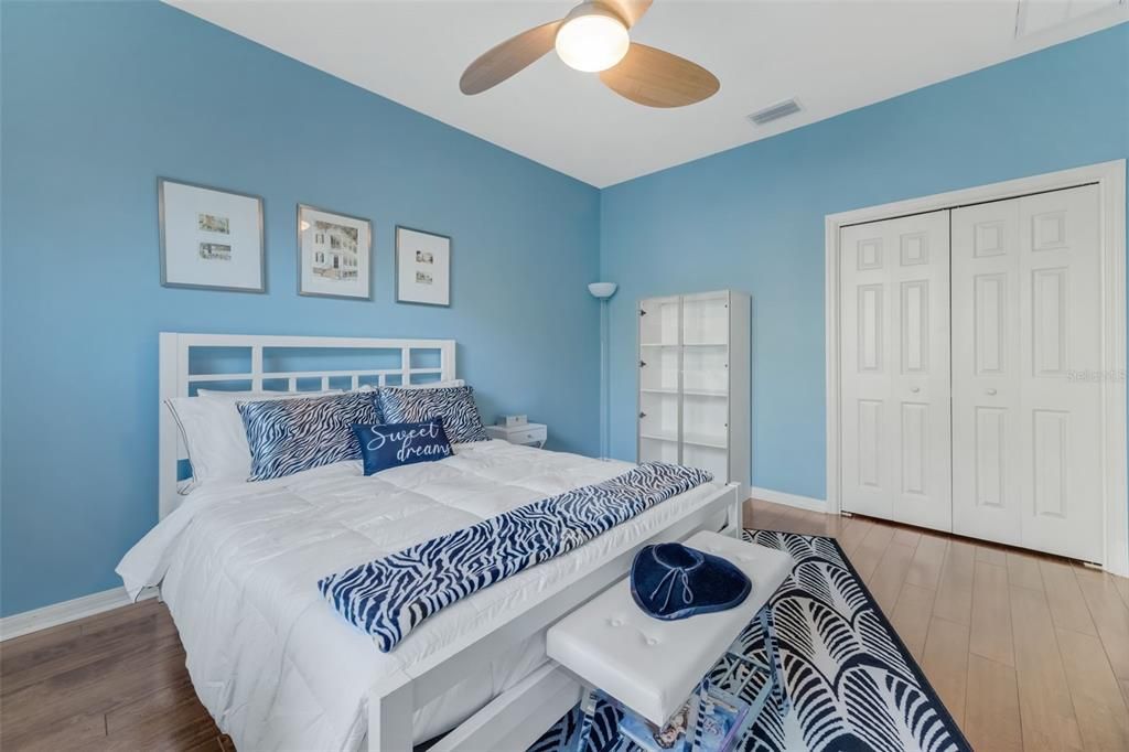 En Venta: $524,900 (4 camas, 3 baños, 2786 Pies cuadrados)