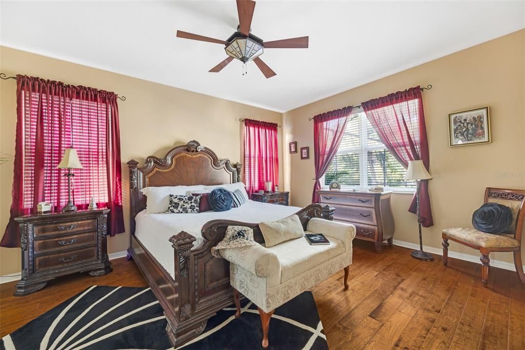 En Venta: $524,900 (4 camas, 3 baños, 2786 Pies cuadrados)