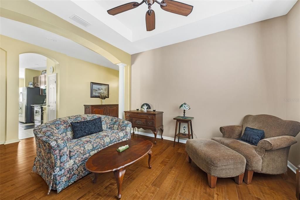 En Venta: $524,900 (4 camas, 3 baños, 2786 Pies cuadrados)