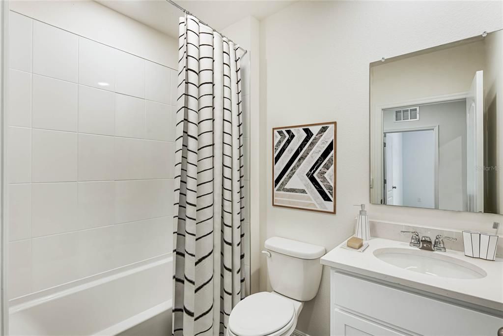 For Sale: $389,990 (3 beds, 2 baths, 1571 Square Feet)