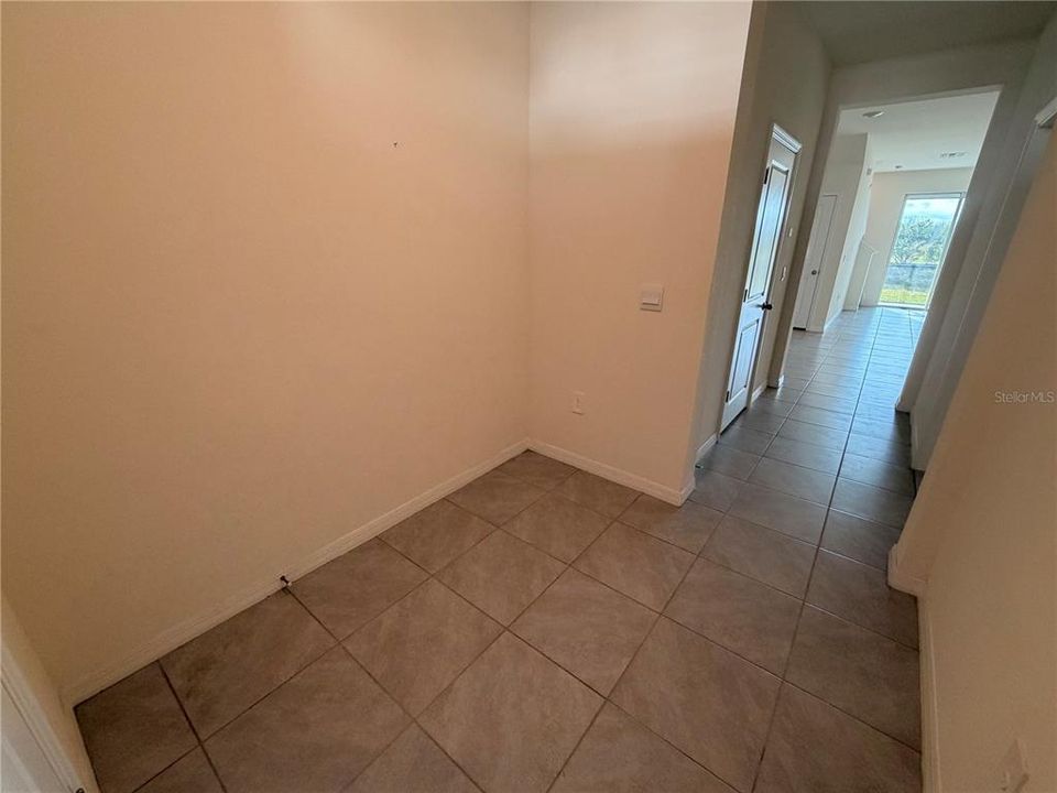 В аренду: $2,250 (3 спален, 2 ванн, 1673 Квадратных фут)