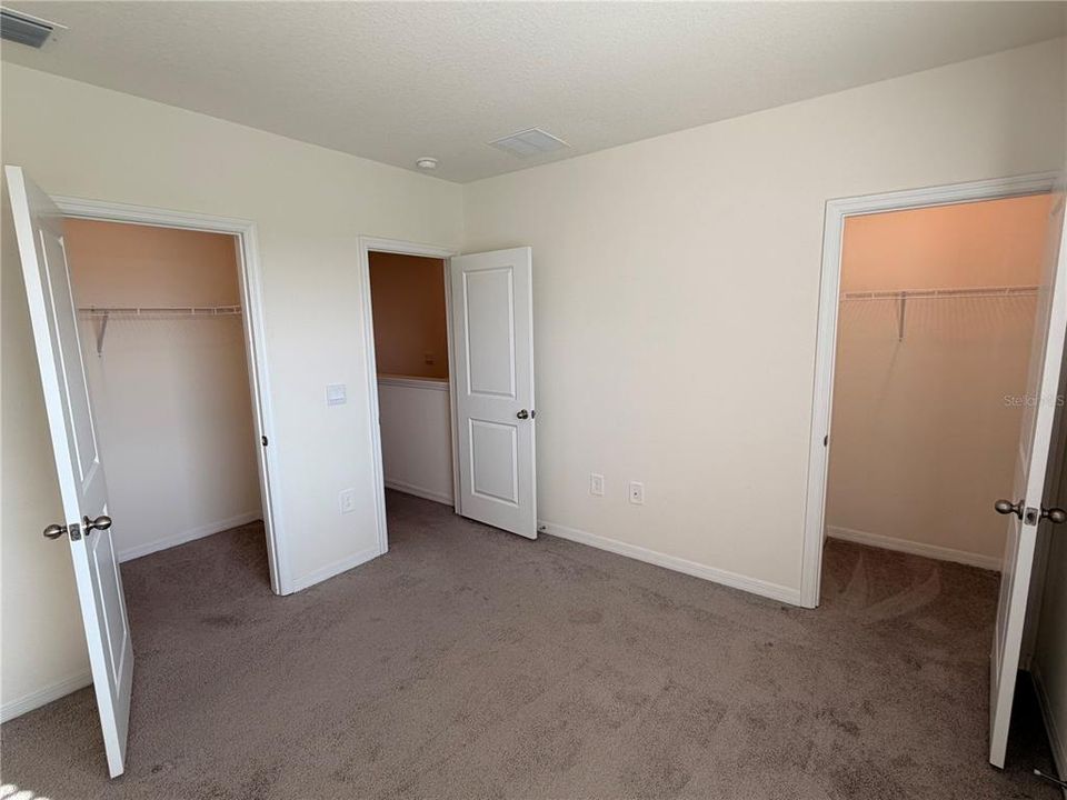 В аренду: $2,250 (3 спален, 2 ванн, 1673 Квадратных фут)