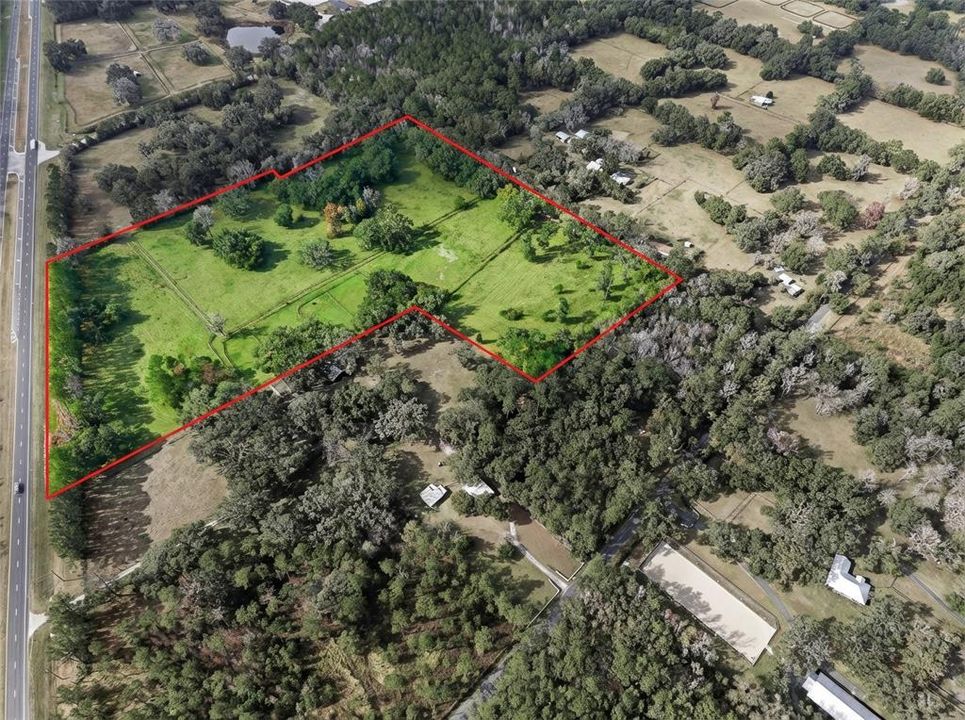 На продажу: $1,746,000 (18.00 acres)