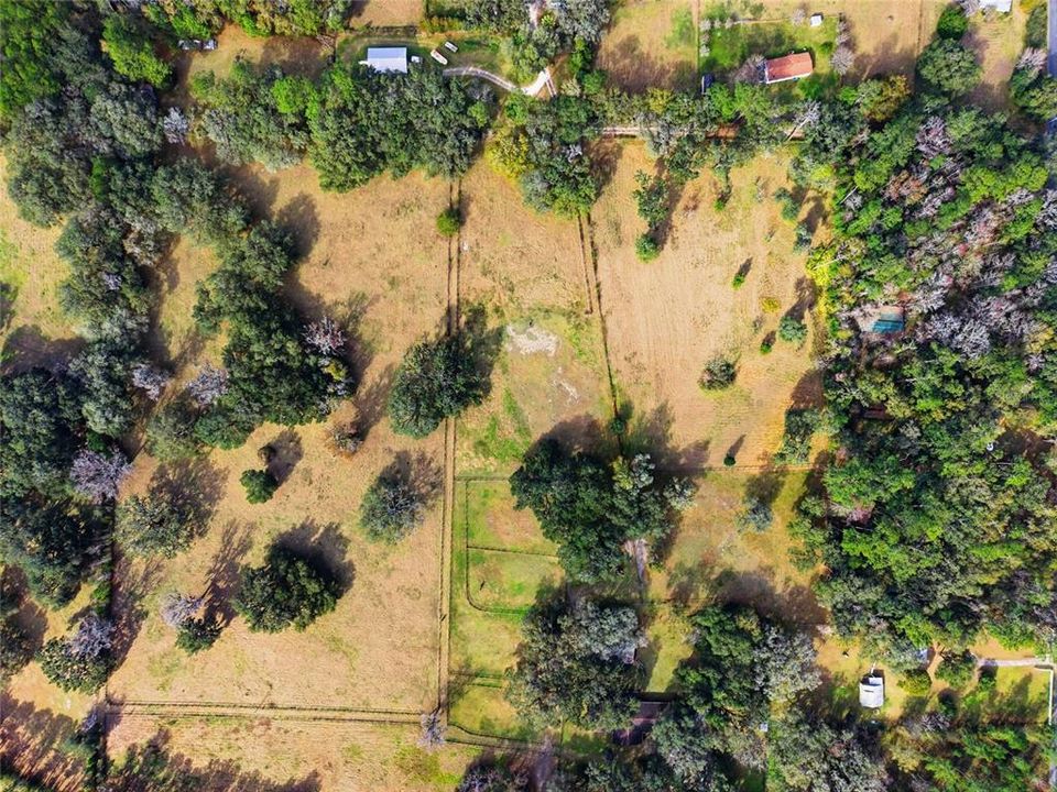 На продажу: $1,746,000 (18.00 acres)