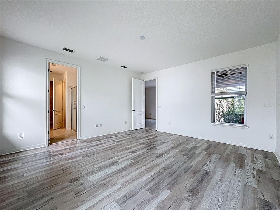 En Venta: $615,000 (3 camas, 2 baños, 1962 Pies cuadrados)