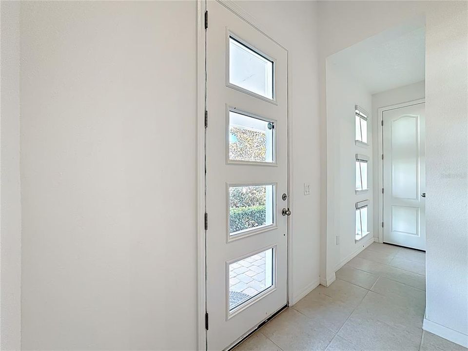 En Venta: $615,000 (3 camas, 2 baños, 1962 Pies cuadrados)