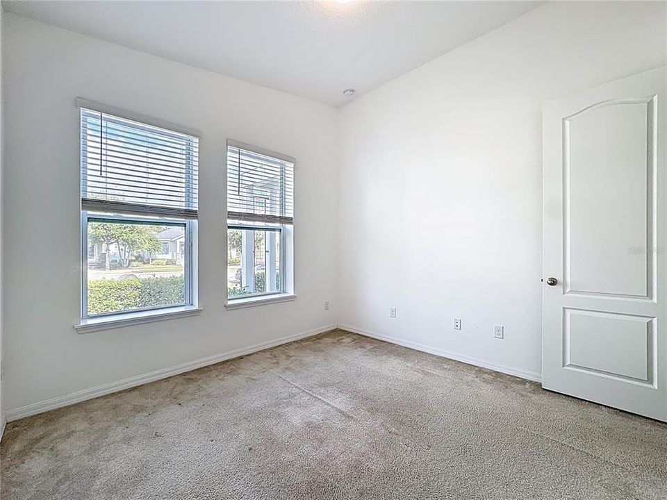 En Venta: $615,000 (3 camas, 2 baños, 1962 Pies cuadrados)