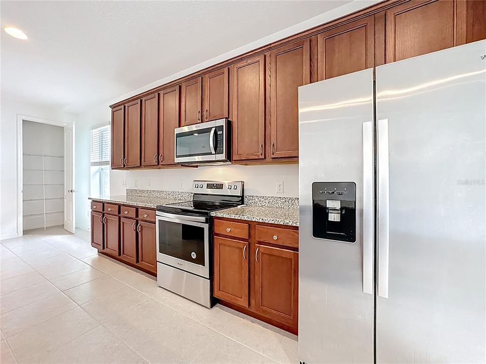 En Venta: $615,000 (3 camas, 2 baños, 1962 Pies cuadrados)