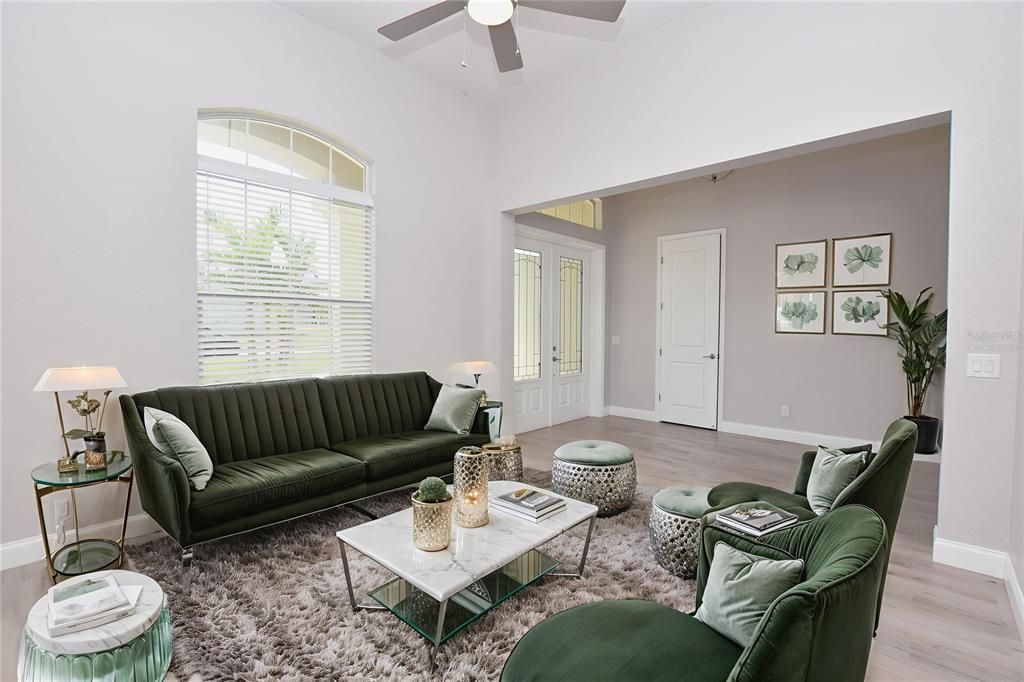 En Venta: $580,000 (4 camas, 3 baños, 2549 Pies cuadrados)