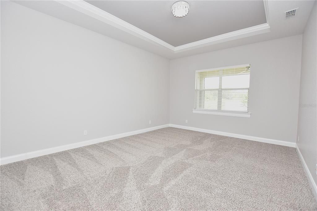 En Venta: $580,000 (4 camas, 3 baños, 2549 Pies cuadrados)