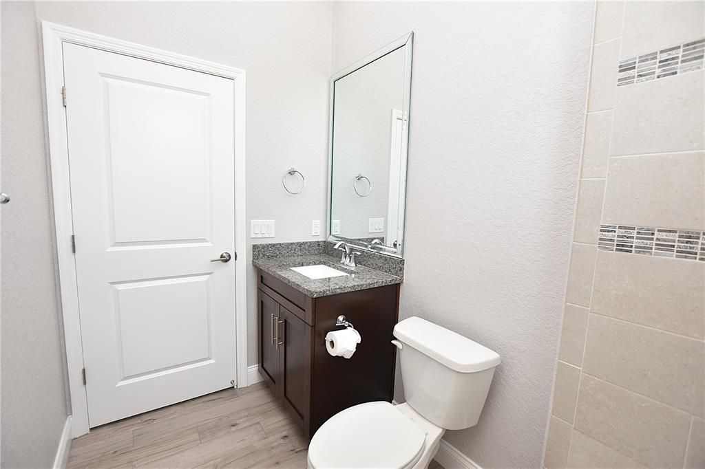 En Venta: $580,000 (4 camas, 3 baños, 2549 Pies cuadrados)