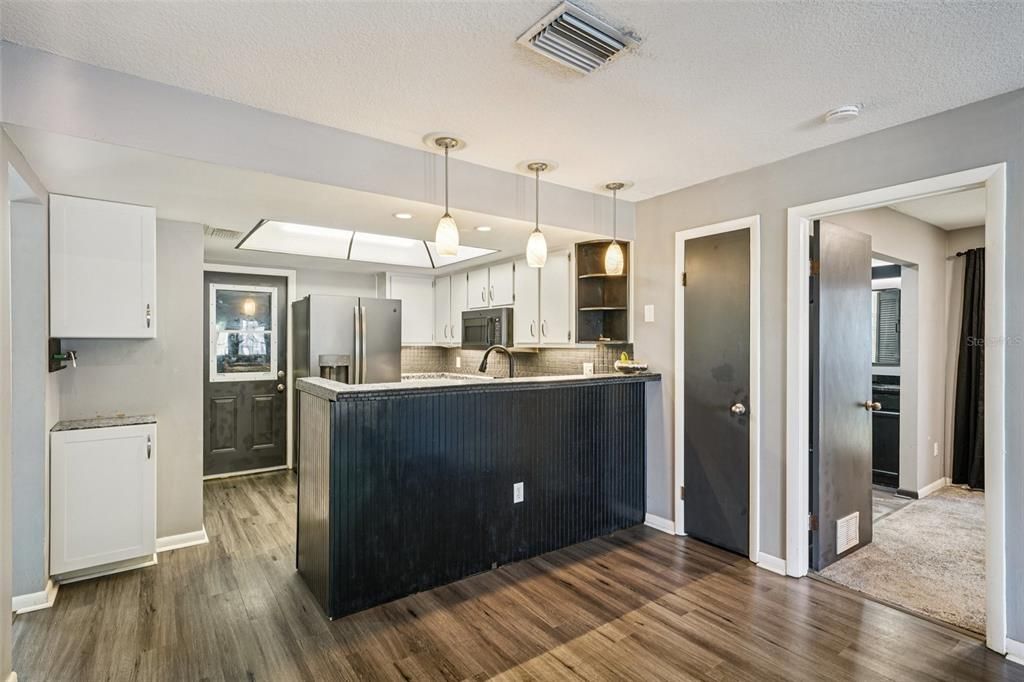 For Sale: $395,000 (3 beds, 2 baths, 1308 Square Feet)