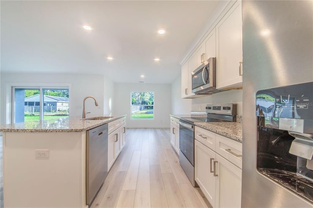 For Sale: $335,000 (3 beds, 2 baths, 1545 Square Feet)