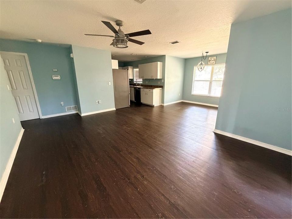 En Renta: $2,200 (3 camas, 2 baños, 1258 Pies cuadrados)