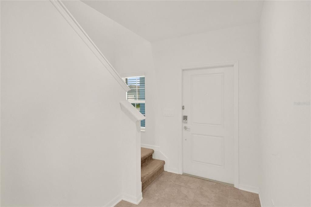 На продажу: $350,000 (5 спален, 2 ванн, 2274 Квадратных фут)