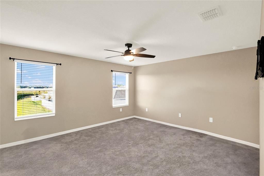 На продажу: $350,000 (5 спален, 2 ванн, 2274 Квадратных фут)