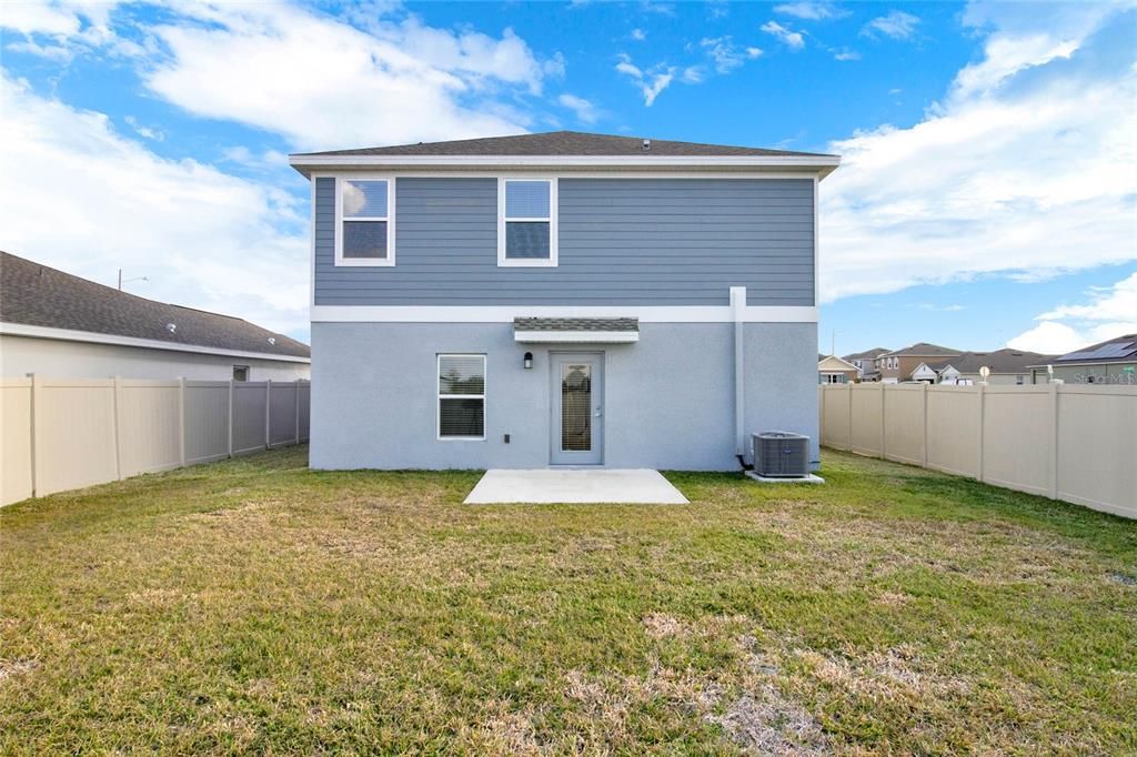 На продажу: $350,000 (5 спален, 2 ванн, 2274 Квадратных фут)