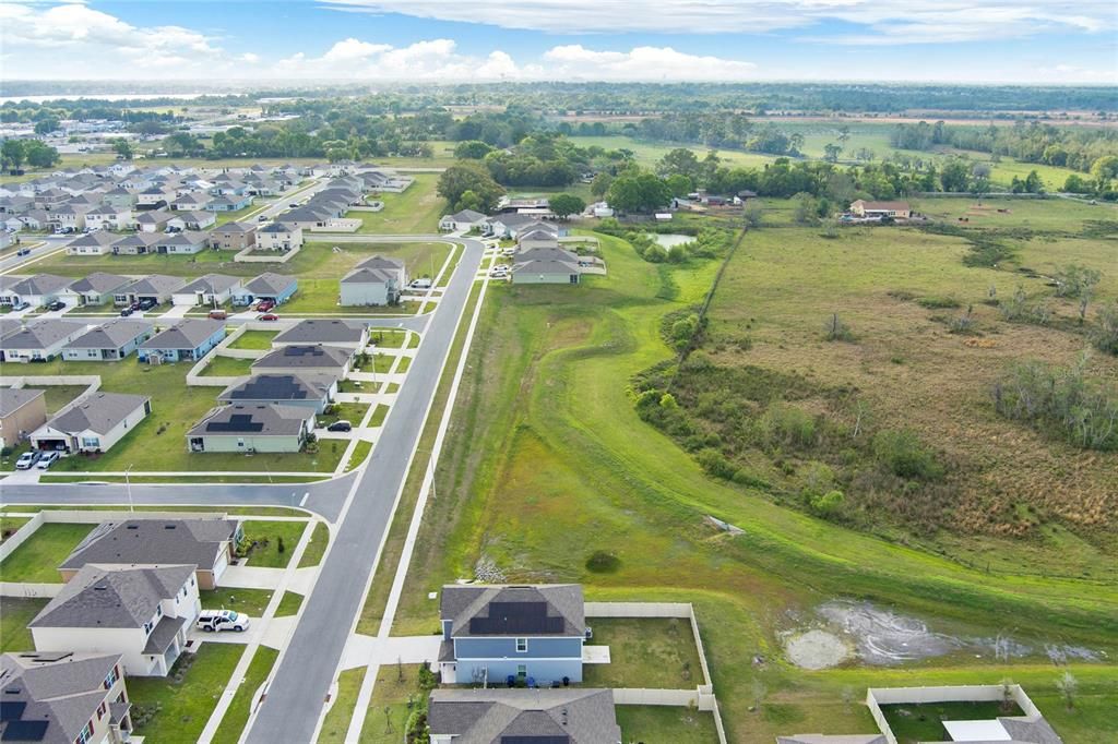 На продажу: $350,000 (5 спален, 2 ванн, 2274 Квадратных фут)