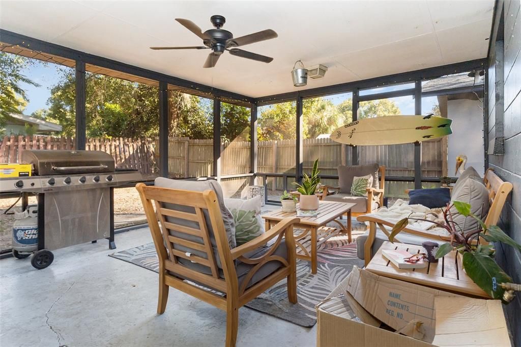 待售: $400,000 (4 贝兹, 3 浴室, 2228 平方英尺)