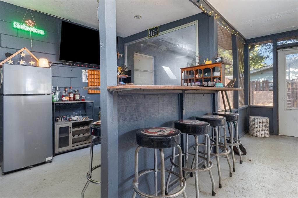 待售: $400,000 (4 贝兹, 3 浴室, 2228 平方英尺)