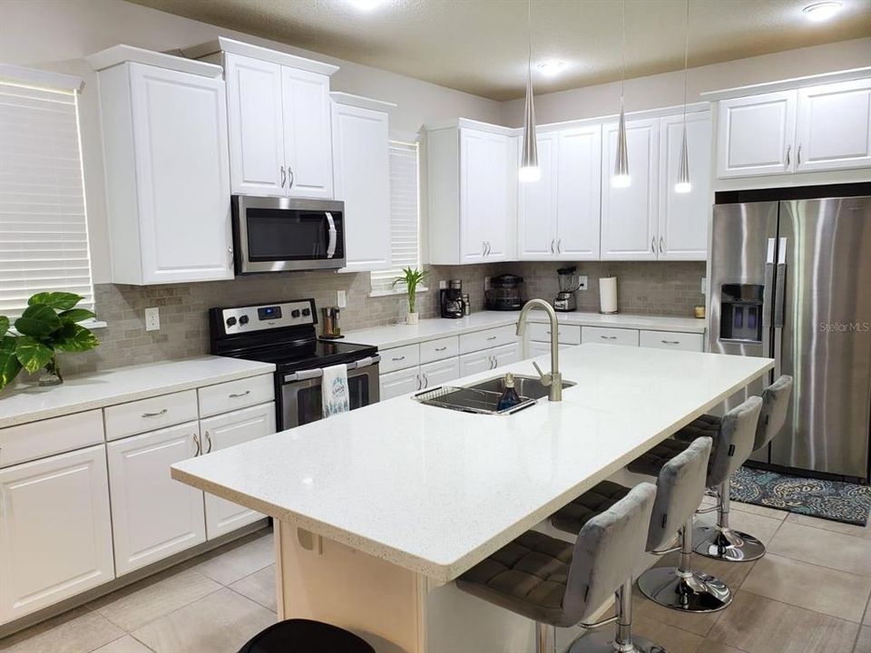 В аренду: $2,950 (4 спален, 3 ванн, 2035 Квадратных фут)