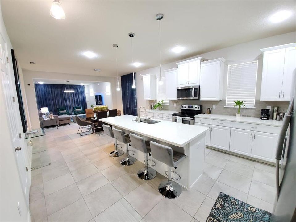 В аренду: $2,950 (4 спален, 3 ванн, 2035 Квадратных фут)