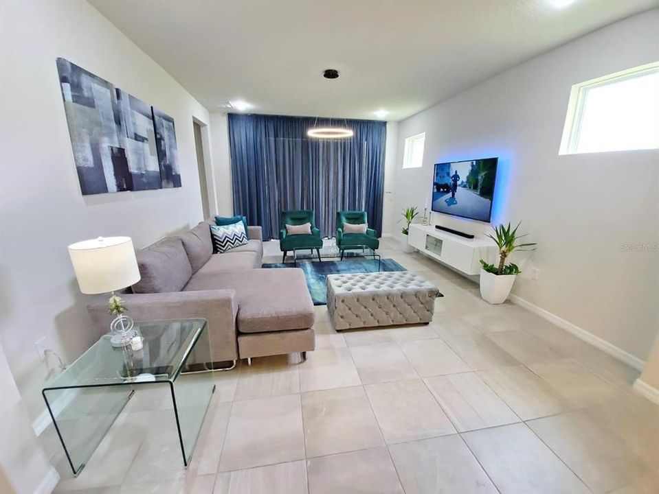 В аренду: $2,950 (4 спален, 3 ванн, 2035 Квадратных фут)