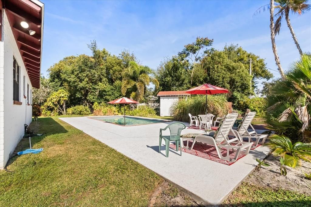 For Sale: $1,300,000 (3 beds, 2 baths, 2171 Square Feet)