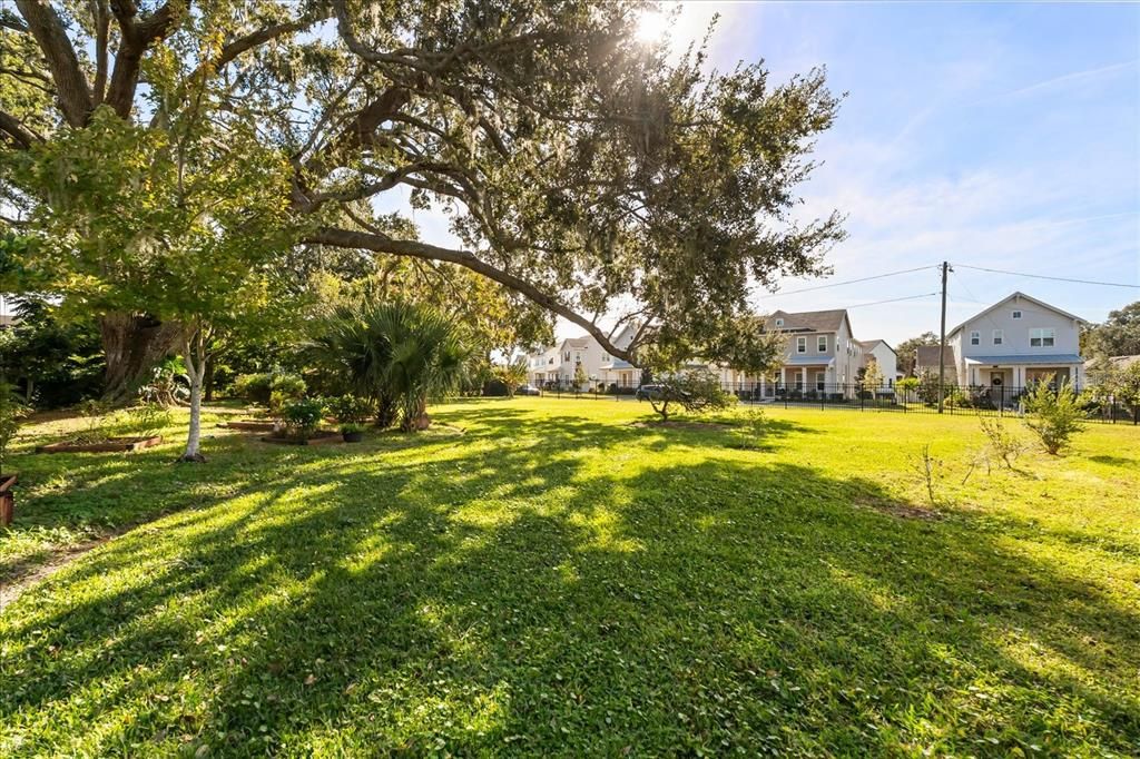 For Sale: $1,300,000 (3 beds, 2 baths, 2171 Square Feet)