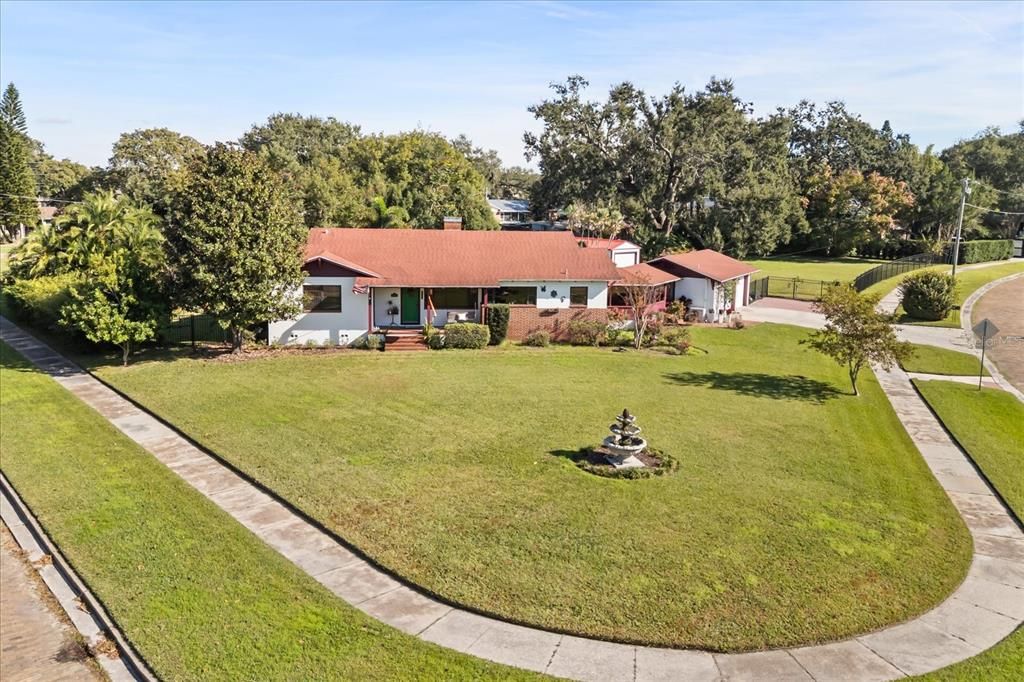 For Sale: $1,300,000 (3 beds, 2 baths, 2171 Square Feet)