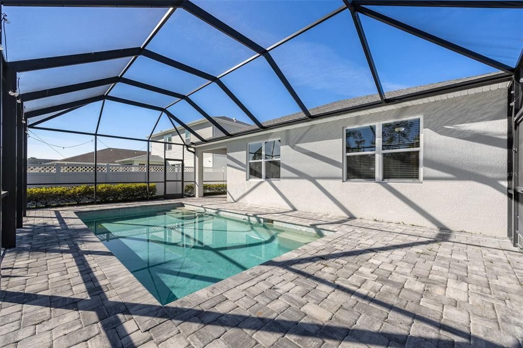 En Venta: $499,000 (3 camas, 2 baños, 1911 Pies cuadrados)