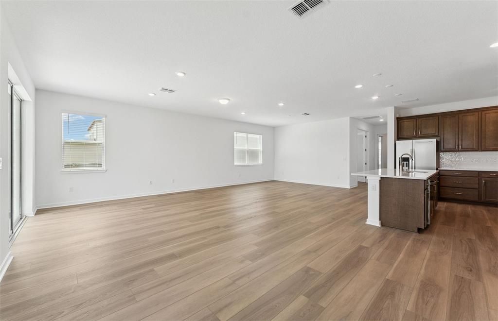 En Venta: $530,380 (3 camas, 3 baños, 2257 Pies cuadrados)