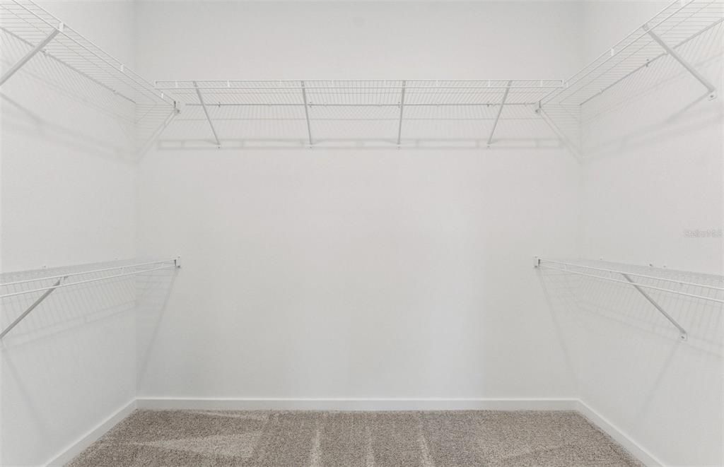 En Venta: $530,380 (3 camas, 3 baños, 2257 Pies cuadrados)