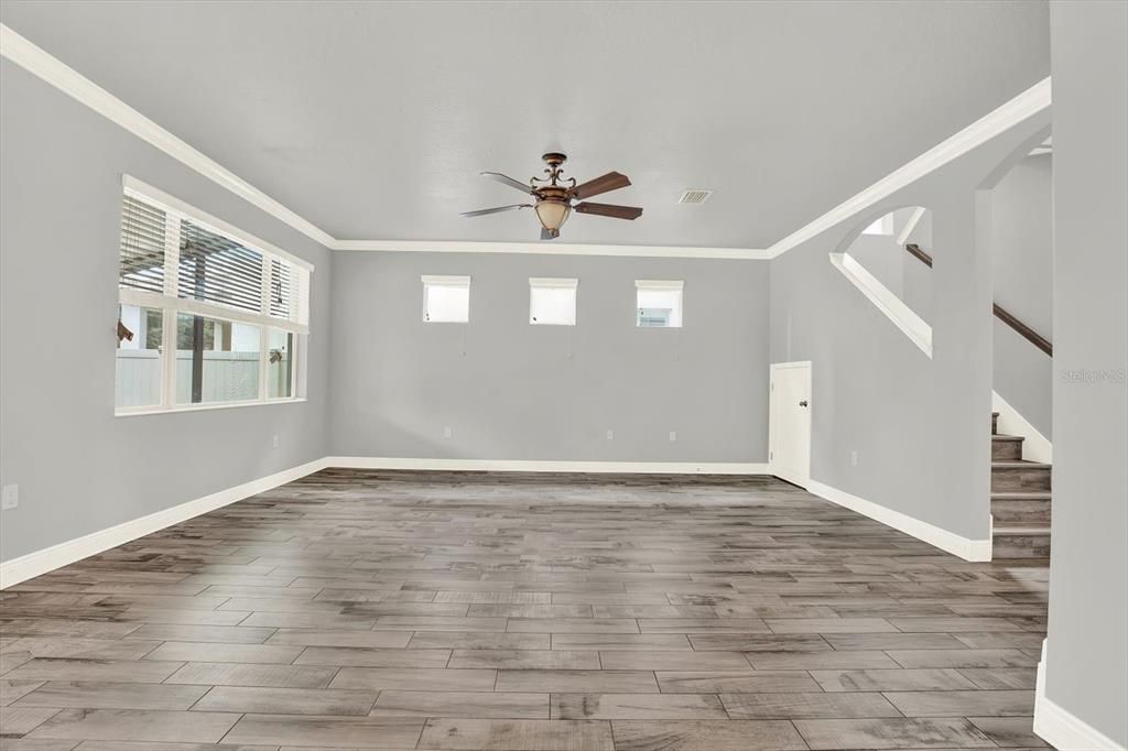 En Venta: $740,000 (4 camas, 2 baños, 2488 Pies cuadrados)