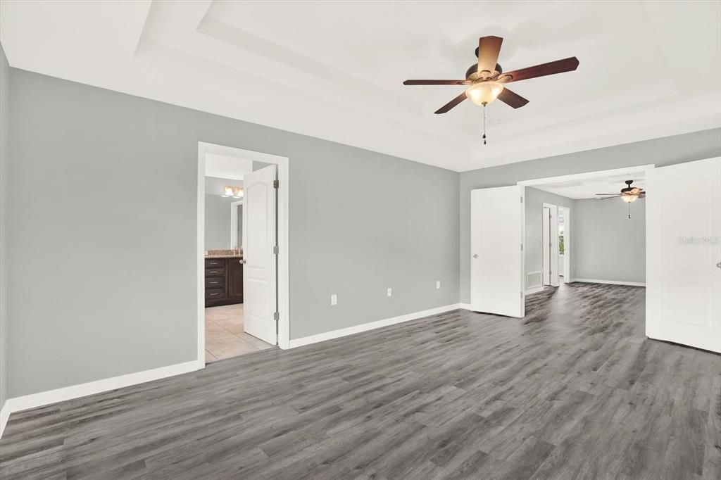 En Venta: $740,000 (4 camas, 2 baños, 2488 Pies cuadrados)