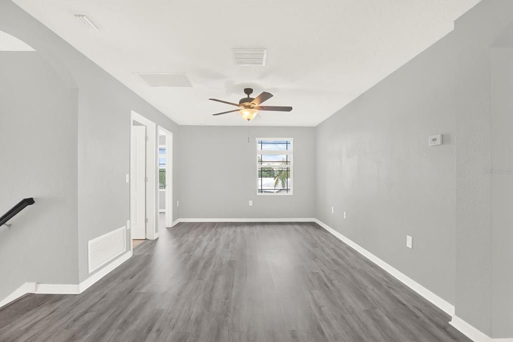 En Venta: $740,000 (4 camas, 2 baños, 2488 Pies cuadrados)