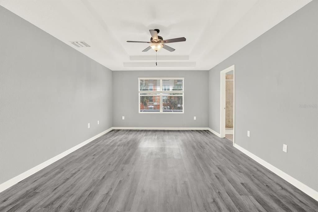 En Venta: $740,000 (4 camas, 2 baños, 2488 Pies cuadrados)