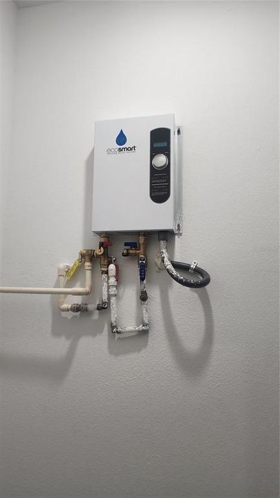 出租: $2,500 (4 贝兹, 2 浴室, 1840 平方英尺)