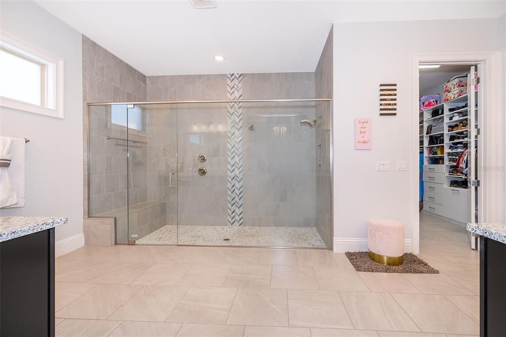 For Sale: $1,360,000 (4 beds, 4 baths, 3170 Square Feet)