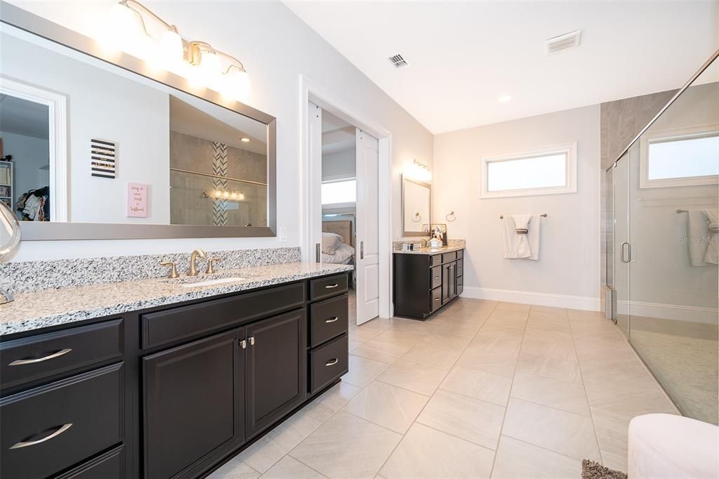 For Sale: $1,360,000 (4 beds, 4 baths, 3170 Square Feet)