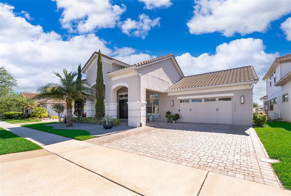 For Sale: $1,360,000 (4 beds, 4 baths, 3170 Square Feet)