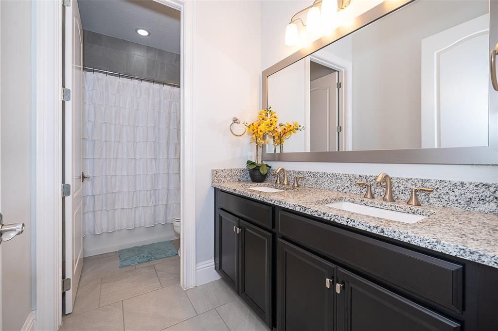 For Sale: $1,360,000 (4 beds, 4 baths, 3170 Square Feet)