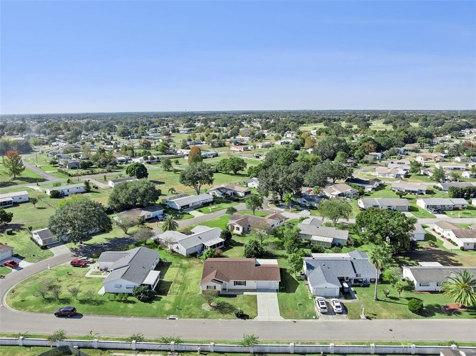 En Venta: $249,900 (3 camas, 2 baños, 1570 Pies cuadrados)