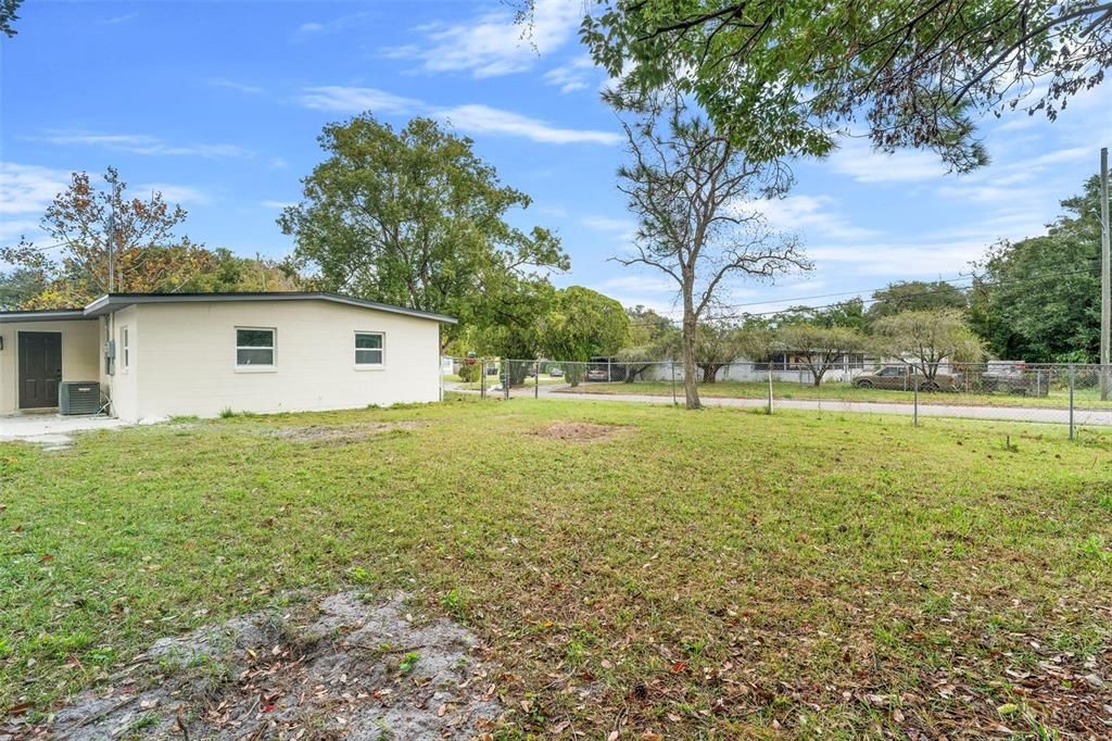 For Sale: $294,900 (3 beds, 1 baths, 1014 Square Feet)