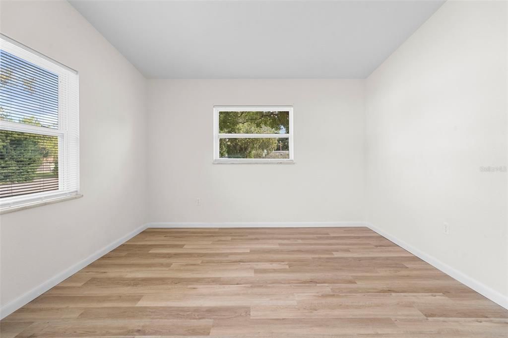 For Sale: $294,900 (3 beds, 1 baths, 1014 Square Feet)