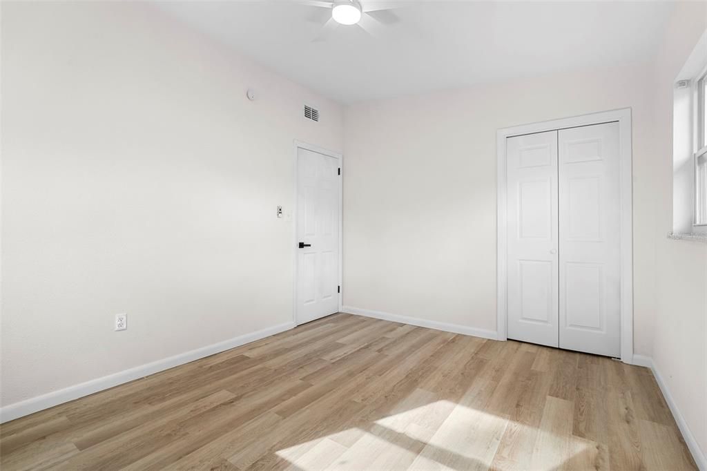 For Sale: $294,900 (3 beds, 1 baths, 1014 Square Feet)