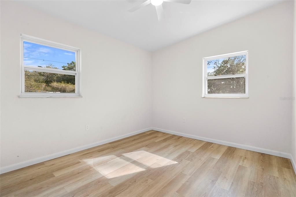 For Sale: $294,900 (3 beds, 1 baths, 1014 Square Feet)