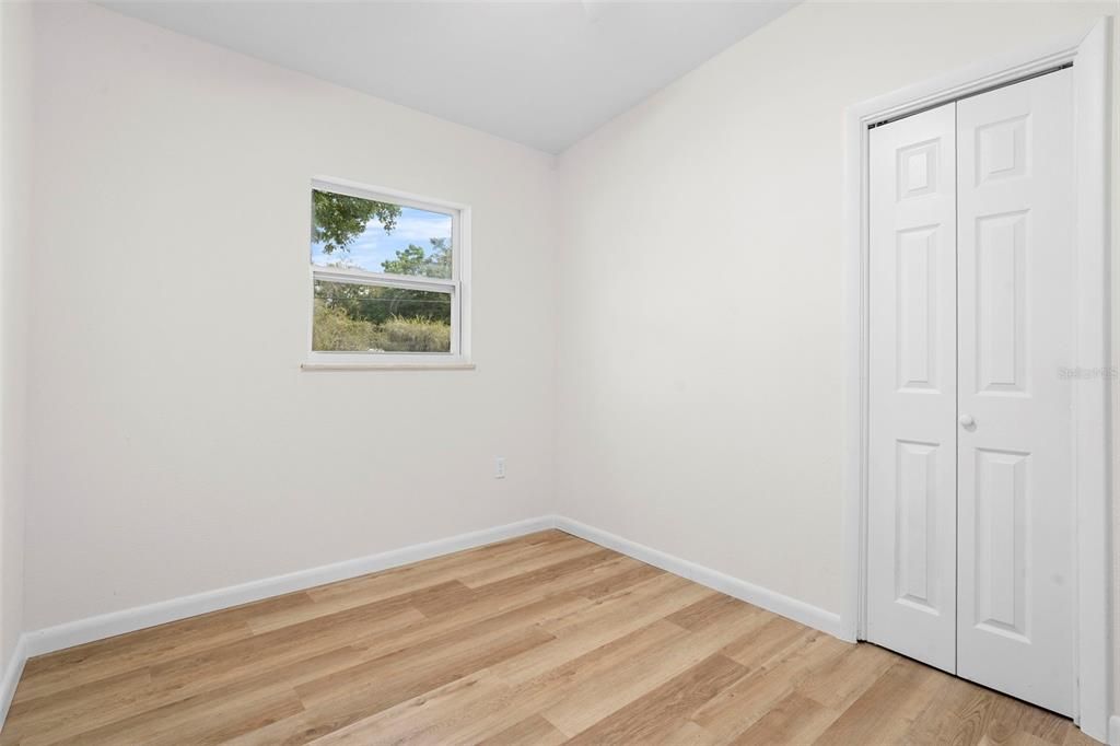 For Sale: $294,900 (3 beds, 1 baths, 1014 Square Feet)