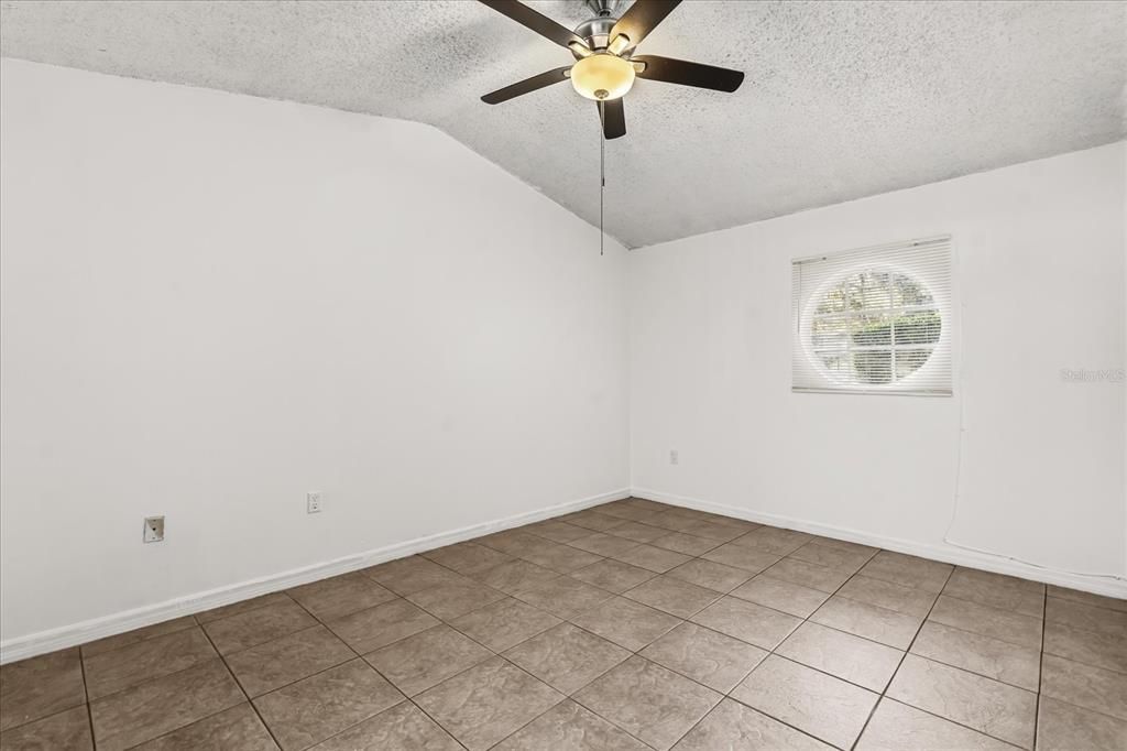 На продажу: $260,000 (3 спален, 2 ванн, 1263 Квадратных фут)